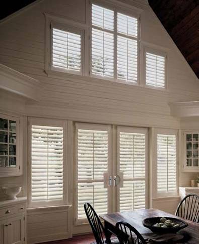 Hunter Douglas: Heritance® Hardwood Shutters